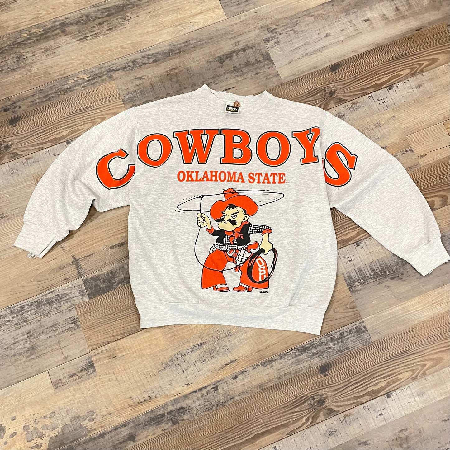 OSU COBOYS SPELLOUT LASSO PETE SIZE XL (MEASURES MEDIUM)
