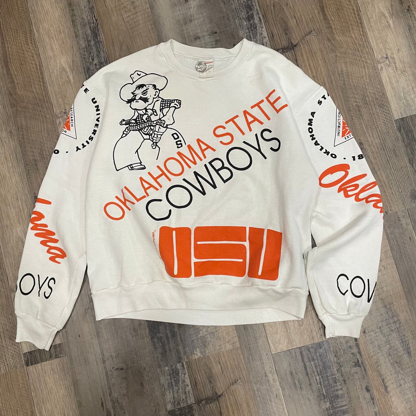 OSU COWBOYS AOP CREWNECK SIZE LARGE